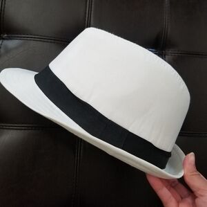 ❗Vintage Men's White Fedora Hat with Black Trim❗